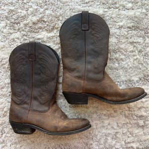 Brown Leather Cowgirl boots Flower Pattern Size 10
